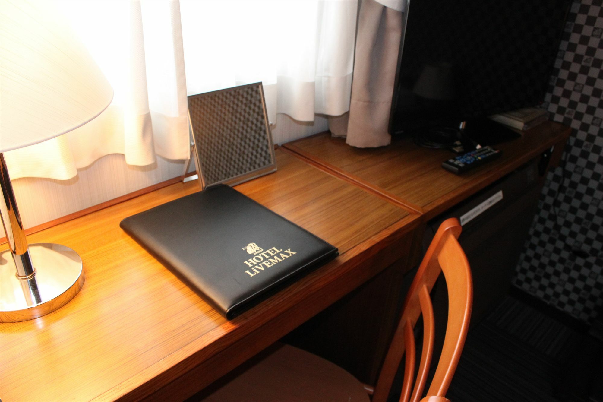 Hotel Livemax Budget Tokyo Hamura Ekimae Exteriör bild